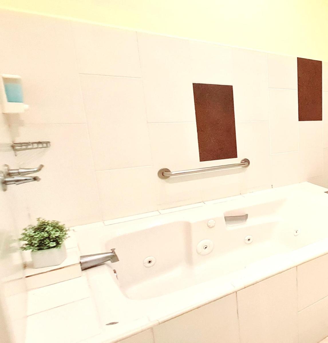 Jicaral Hotel y Centro de Convenciones - Housity