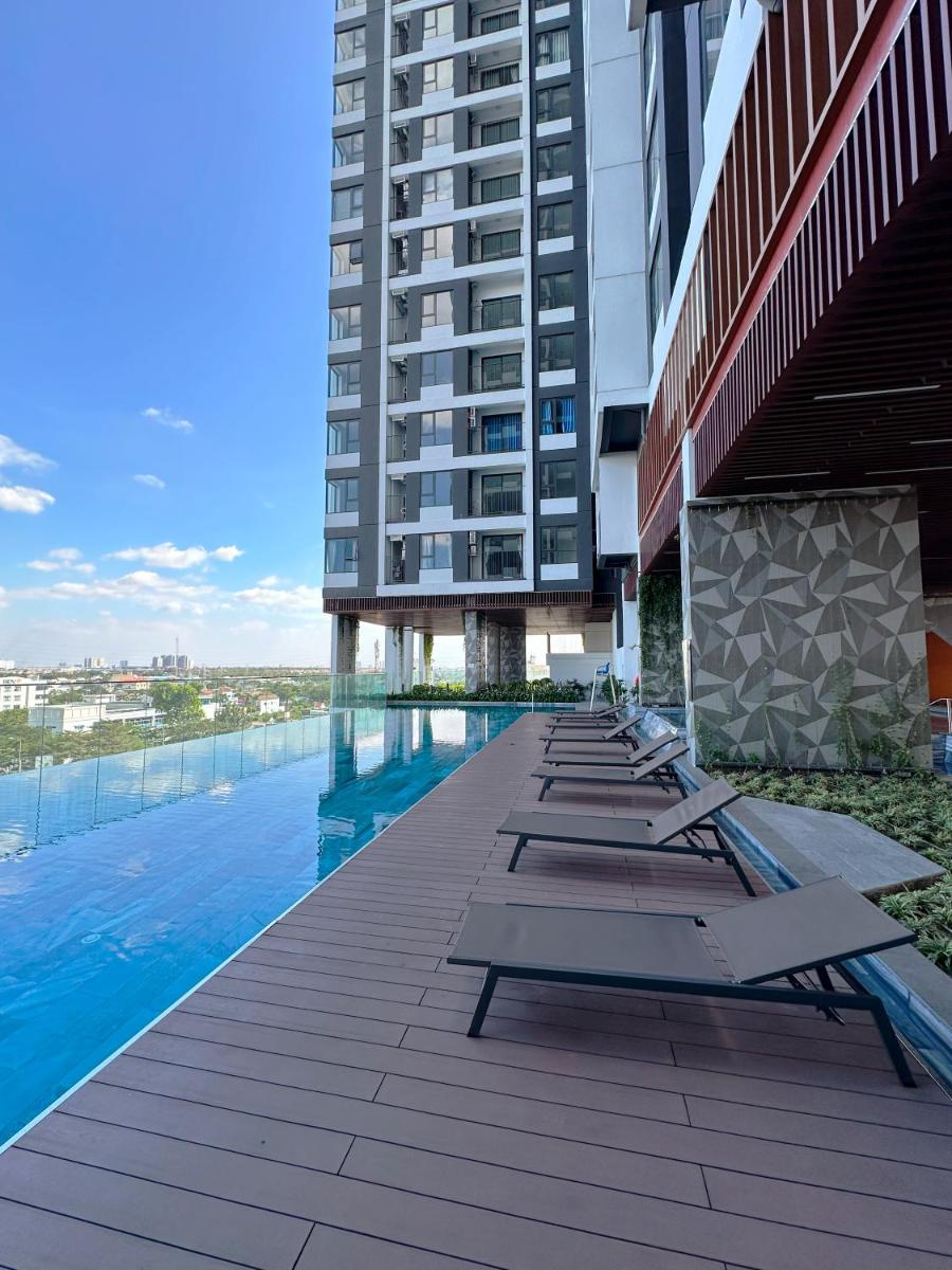 The Emerald Golf View - Housity