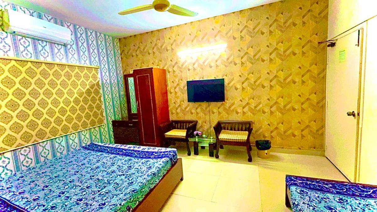 Pramier Inn Near Agha Khan Hospital - Housity
