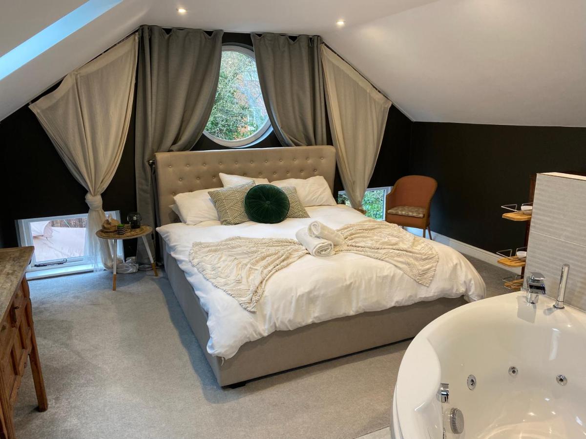 Stone Cottage - Housity