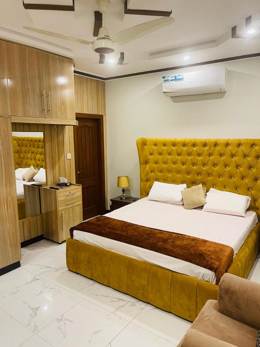 Britannia House near Islamabad International Airport and Motorway - Housity