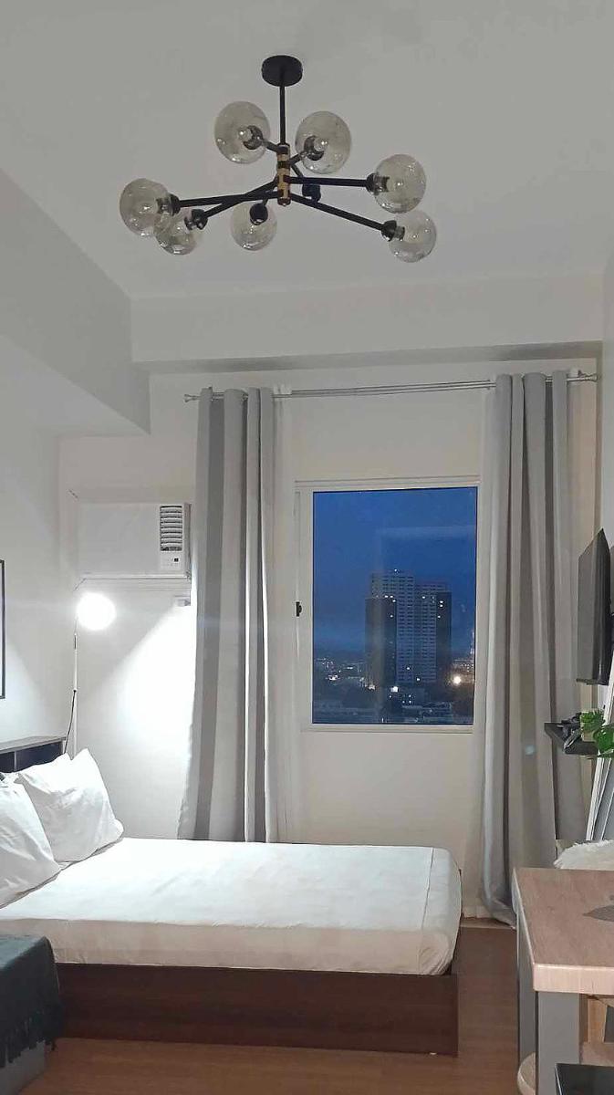 Downtown Delight Dwelling at Limketkai Center - Housity