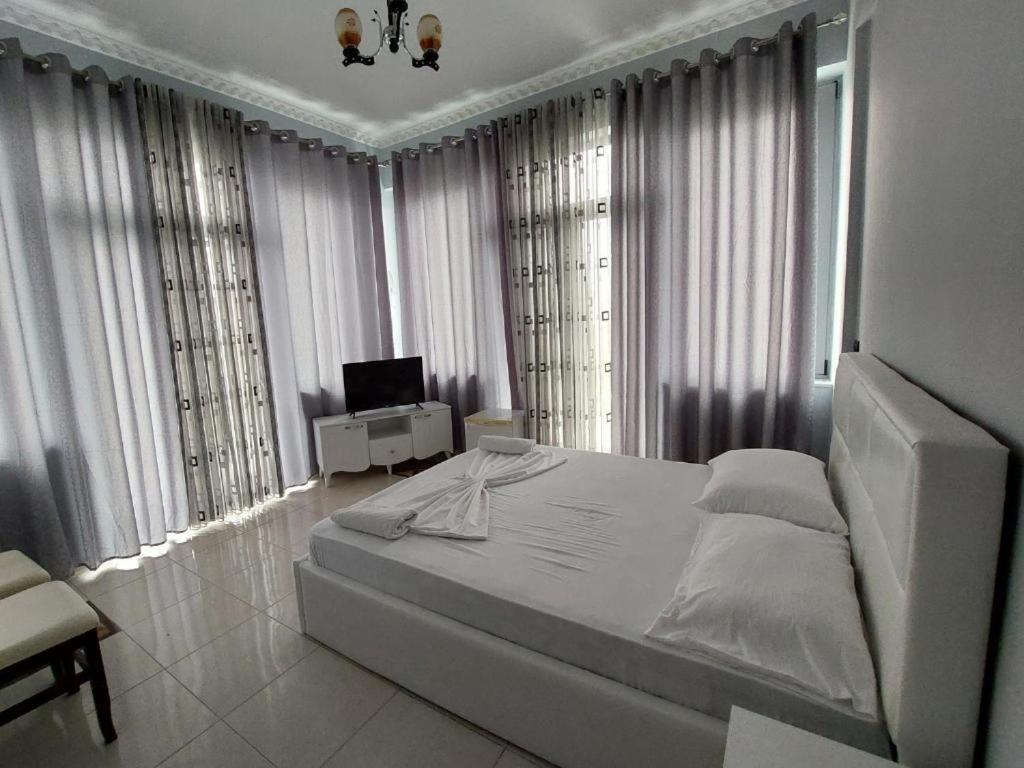 Fari Hotel - Housity
