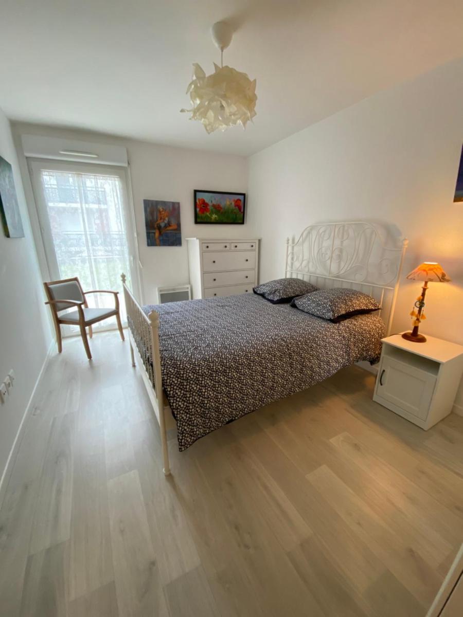 Superbe appartement avec jardin et parking proche Paris, Disney, aéroport CDG, parc des expositions de Villepinte et sites olympiques - Housity
