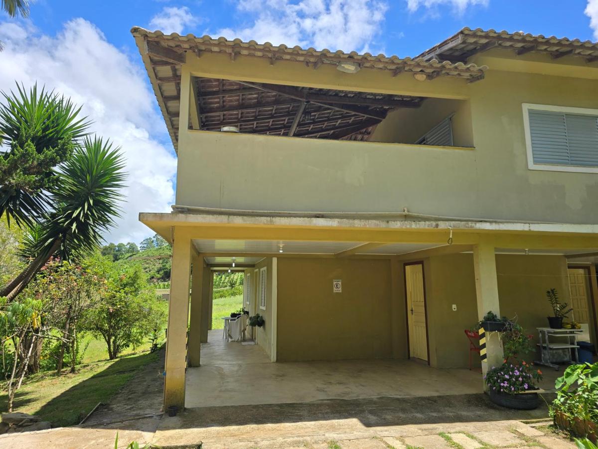 Casa de charme no clima de Pedra Azul - Housity