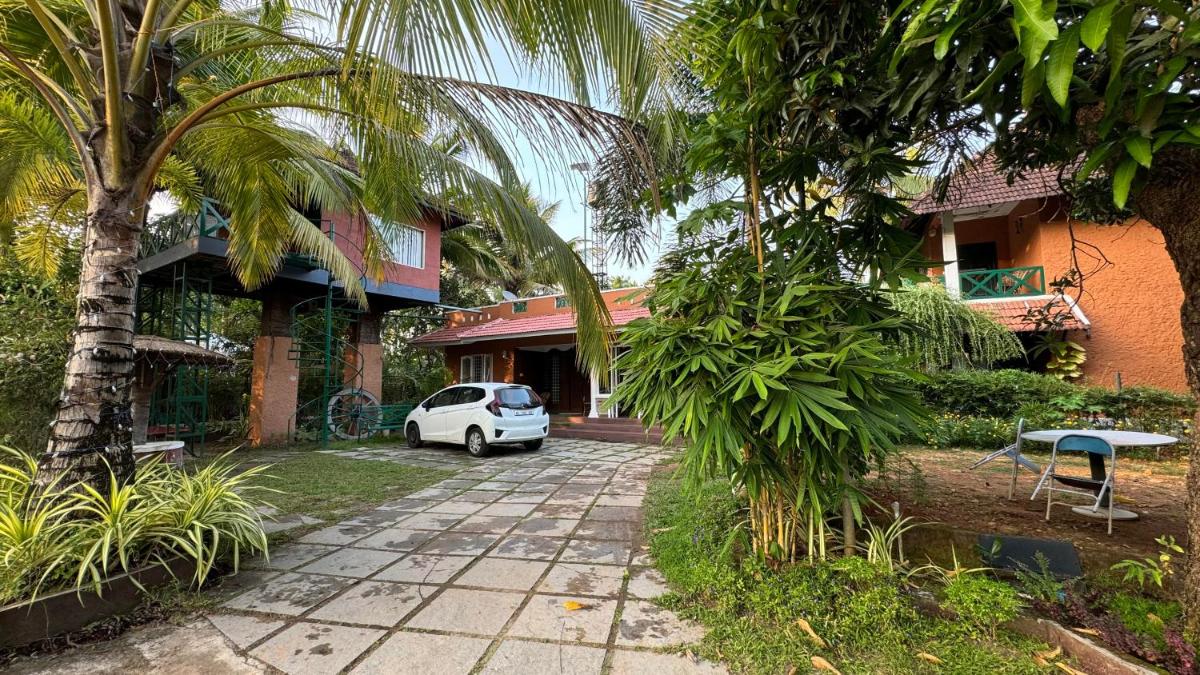 Garggi Kumarakom Village Homestay - Housity