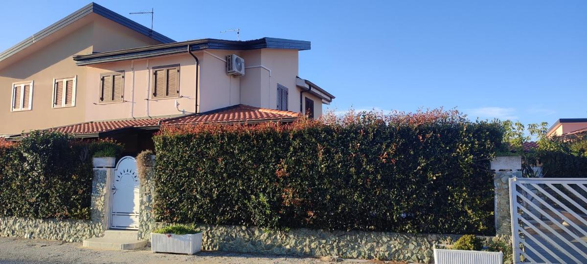 Villetta AURORA Villaggio PORTO ADA a 2 passi dal mare - Housity