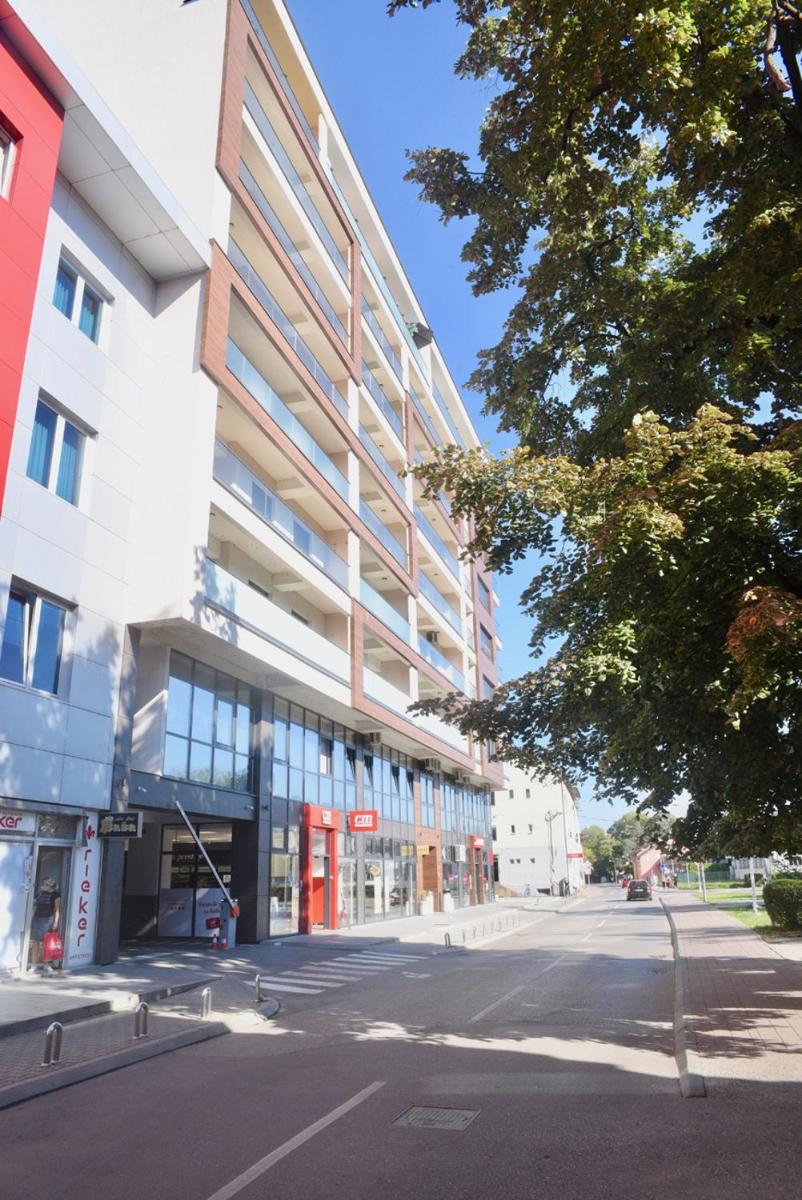 The Main Square Apartments - Housity