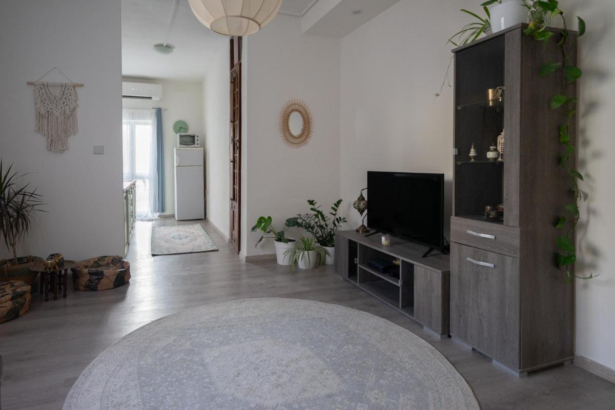 Penthouse by the sea - Housity
