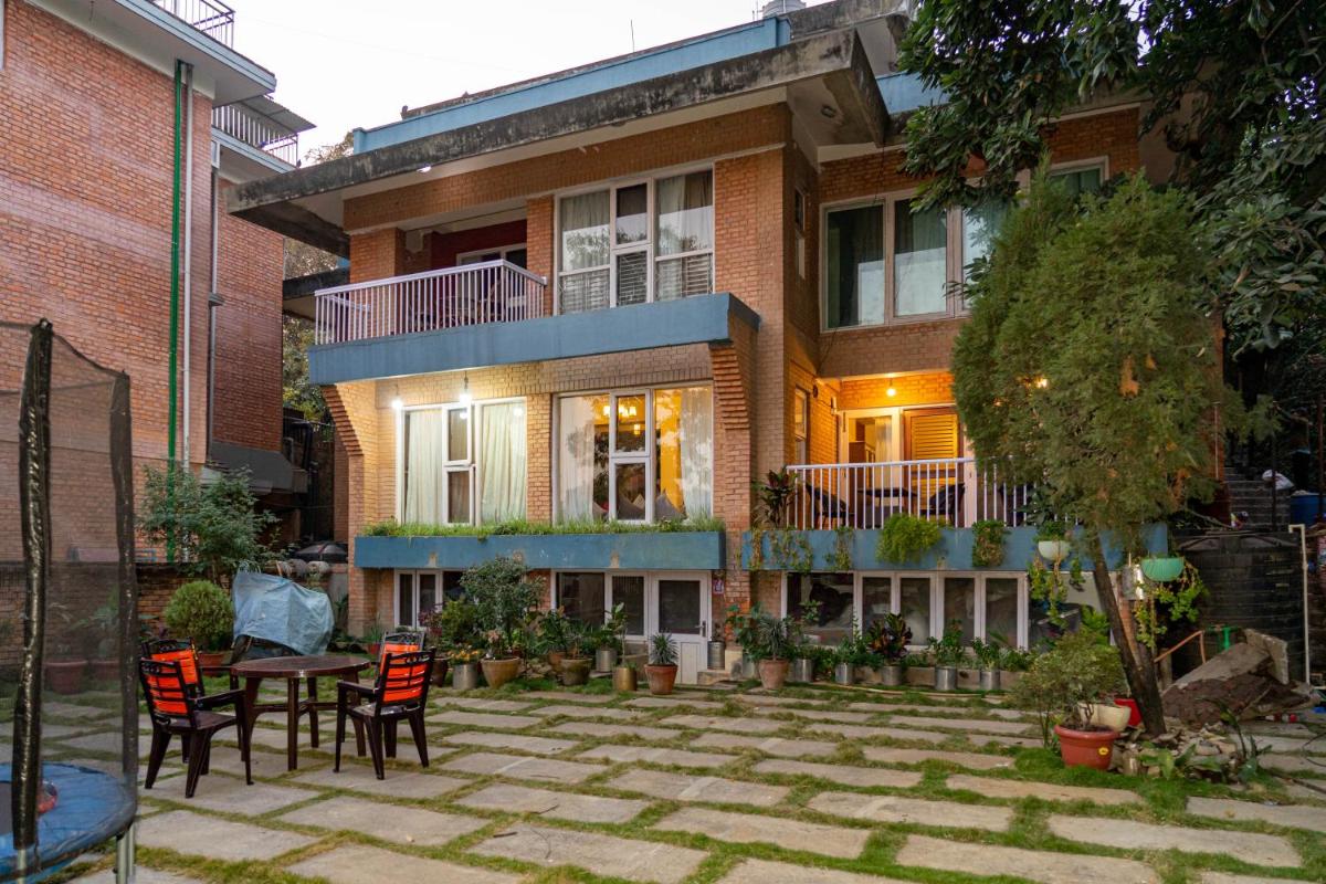 Suitetrails - Shreem Hospitality - Beds And Breakfast