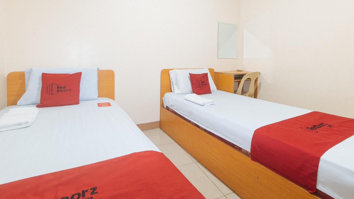 RedDoorz @ Asiana Pension Inn Mandaue City - Housity