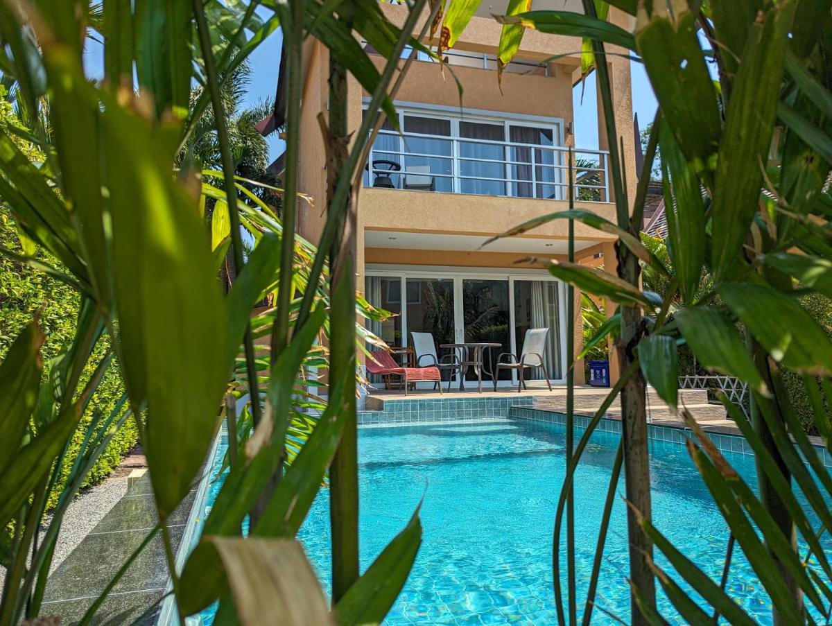 Blue Moon Pool Villa - Housity