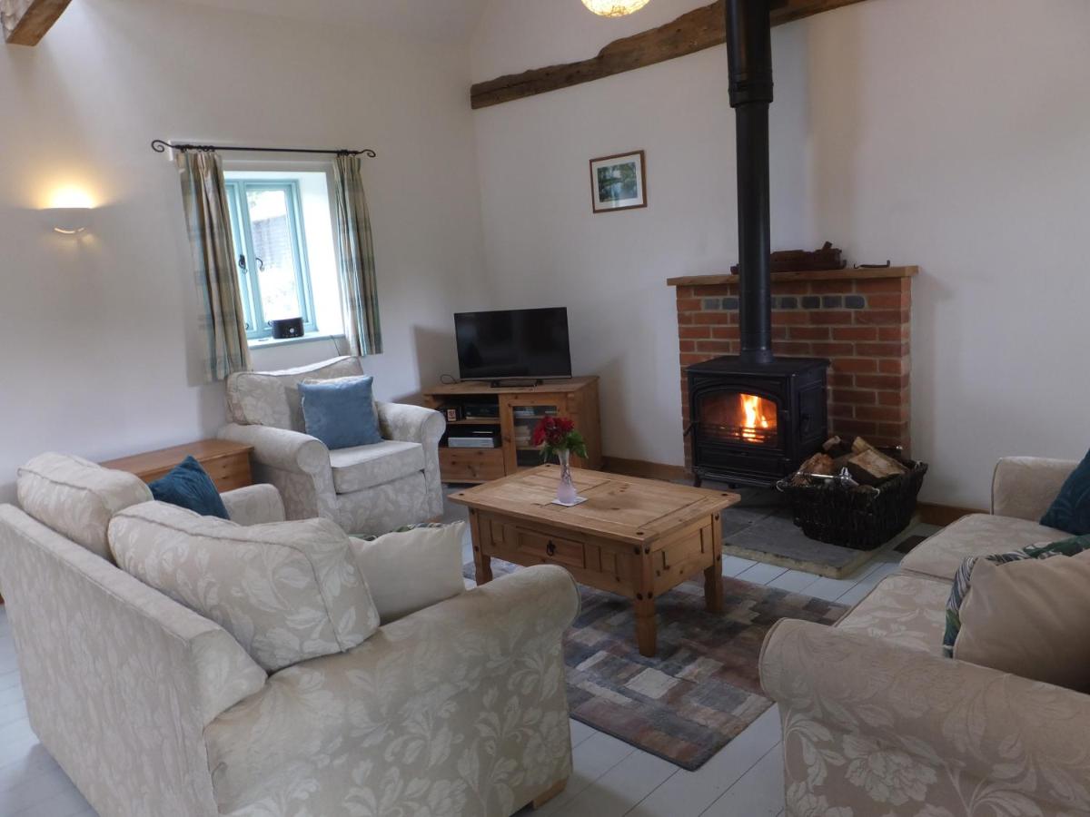 Friesian Cottage - Housity
