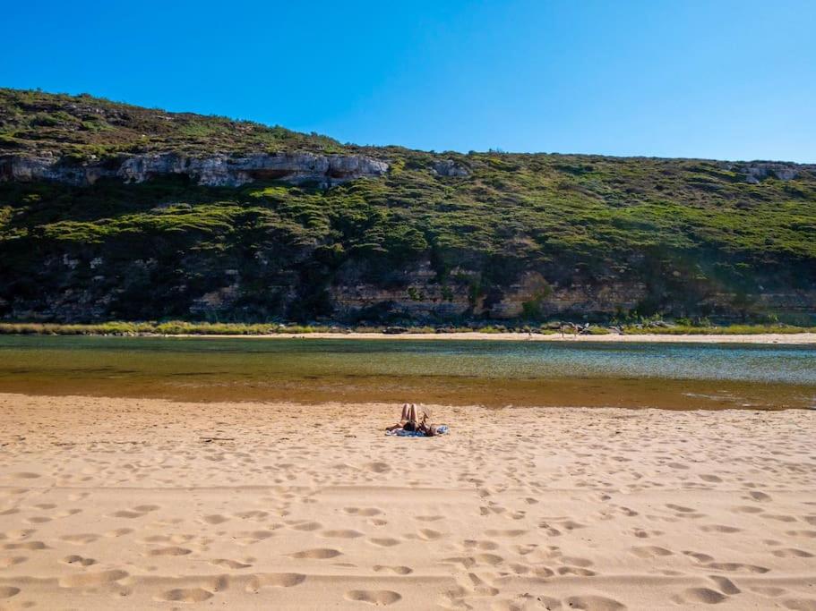 House beach in Lizandro by Ericeira Property - Housity