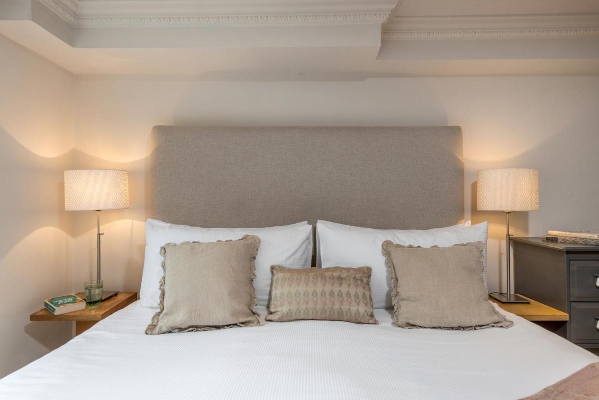 Spacious, Calm One Bedroom - Housity