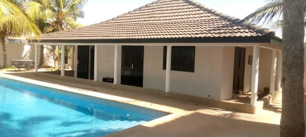 Belle Case-Appartement à Nianing - Housity