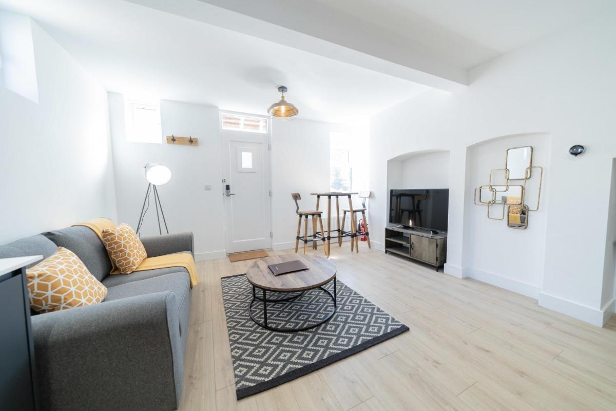 2 Ashbrook Windmill - Housity