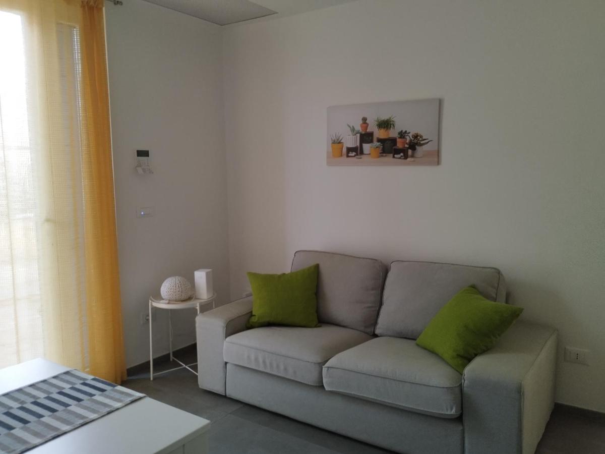 V&V Tourist Lease - Housity