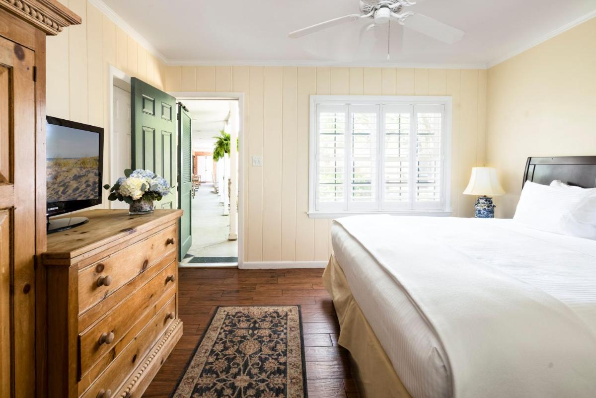 The Bellmoor Inn and Spa - Housity