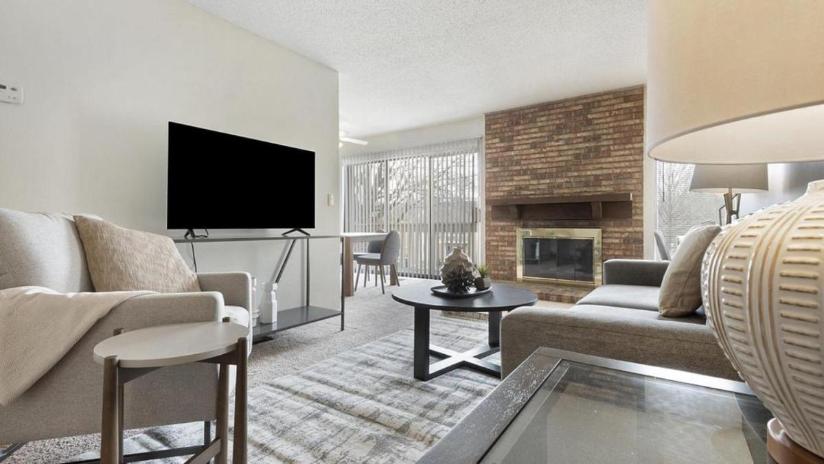 Landing - Modern Apartment with Amazing Amenities (ID9305X02) - Housity