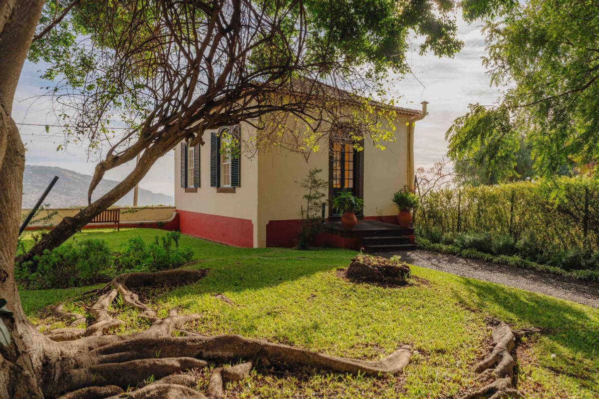 Um jardim no exterior de Quinta da Bela Vista