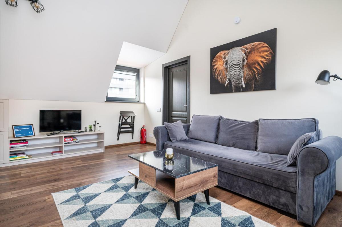 Cozy Central Attic SELF Check In - Hizvo