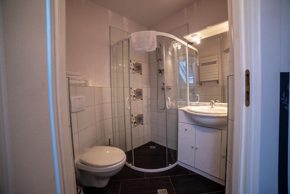 Ośrodek LBN-HUTA - Housity