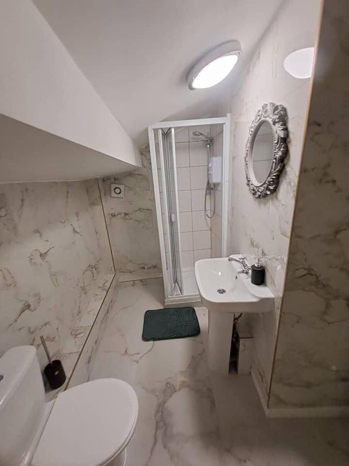L2 APARTMENT- near CAVERN QUARTER - Housity