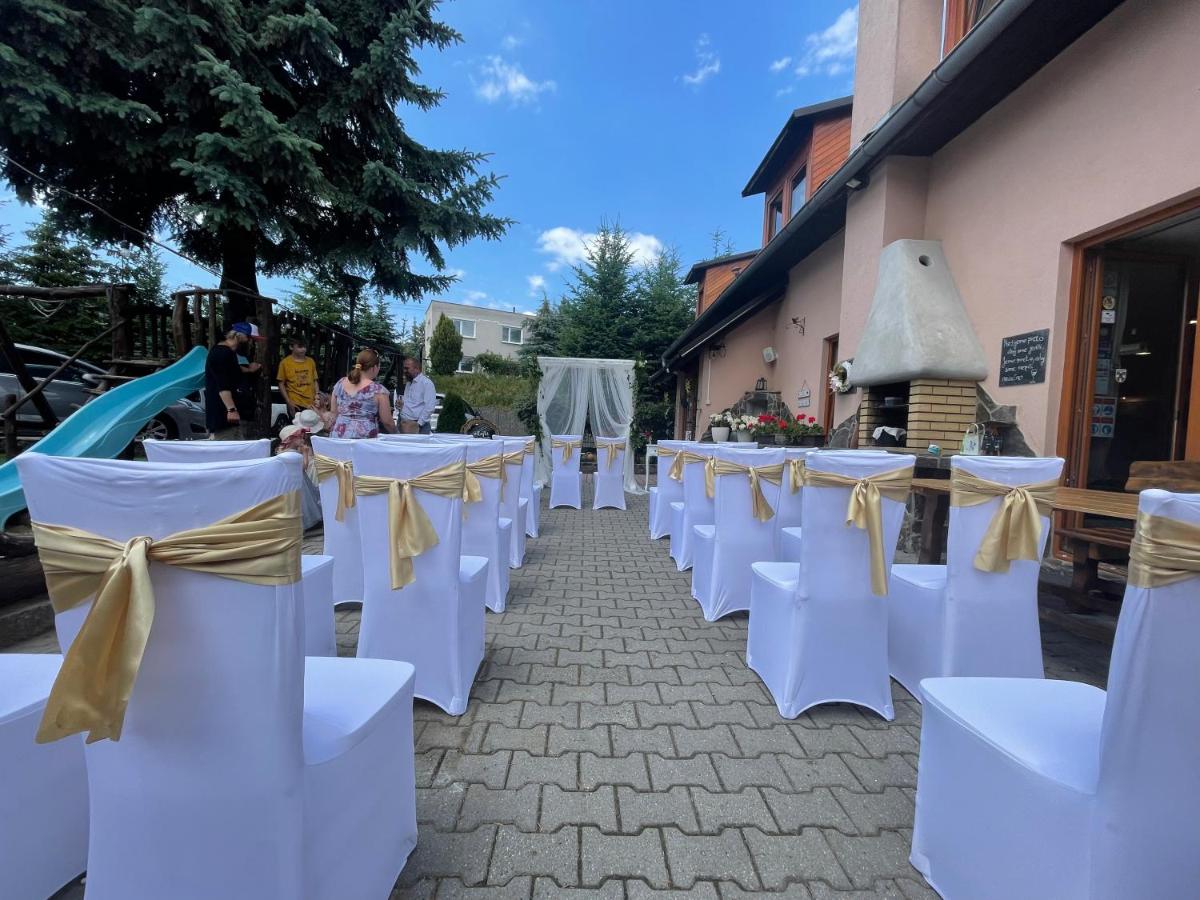 Penzión Eliška - Housity