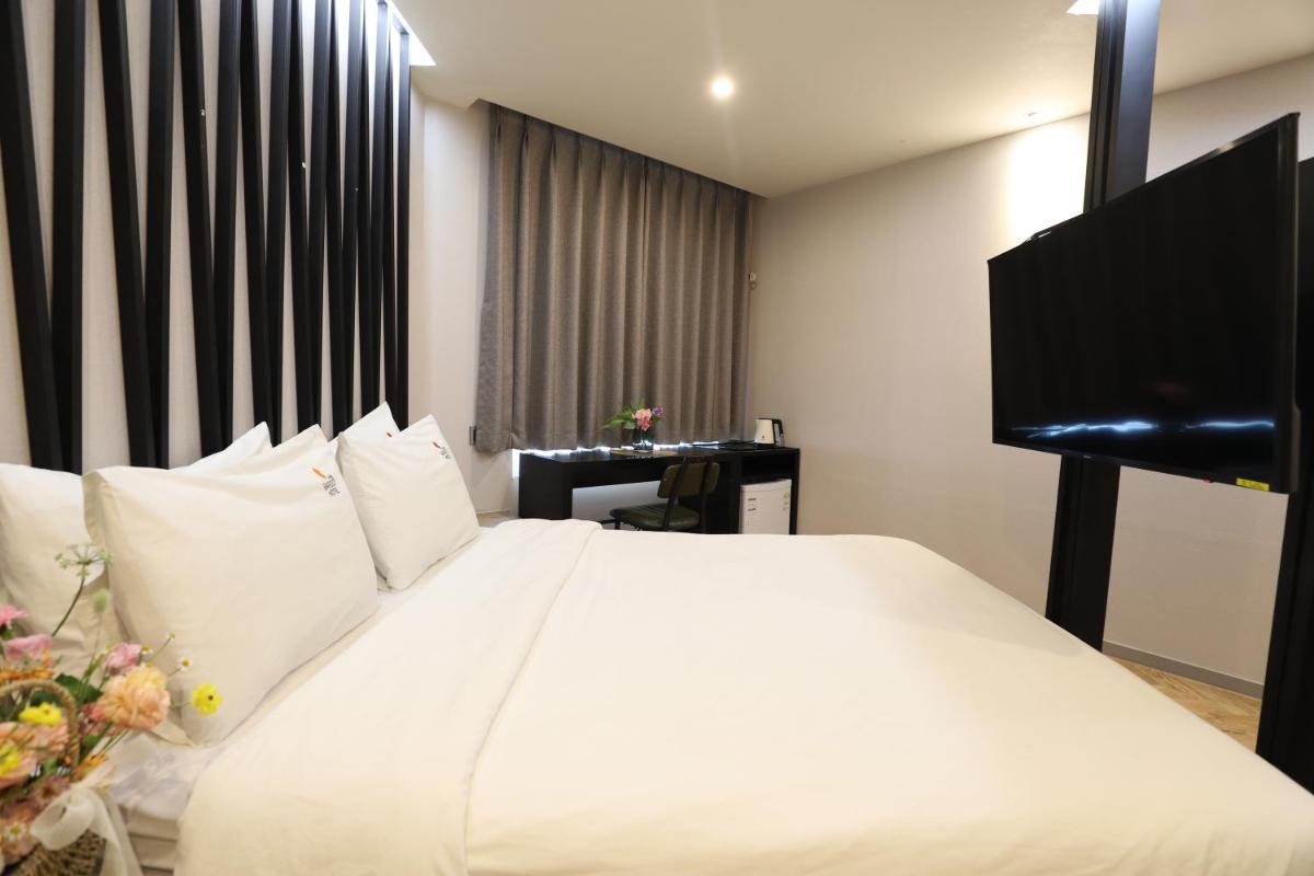 BON Hotel BUSINESS - Housity