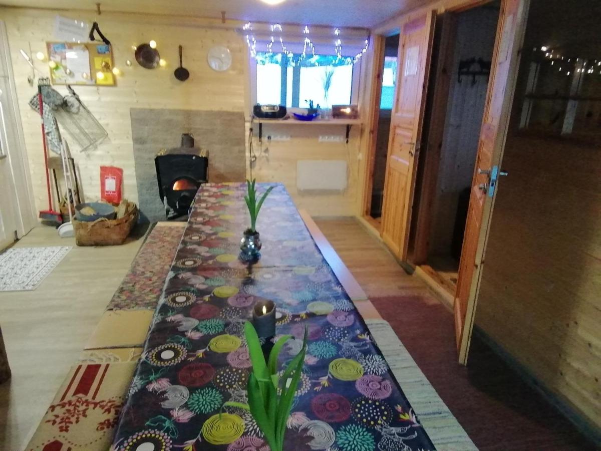 Lili’s Holiday House - Housity