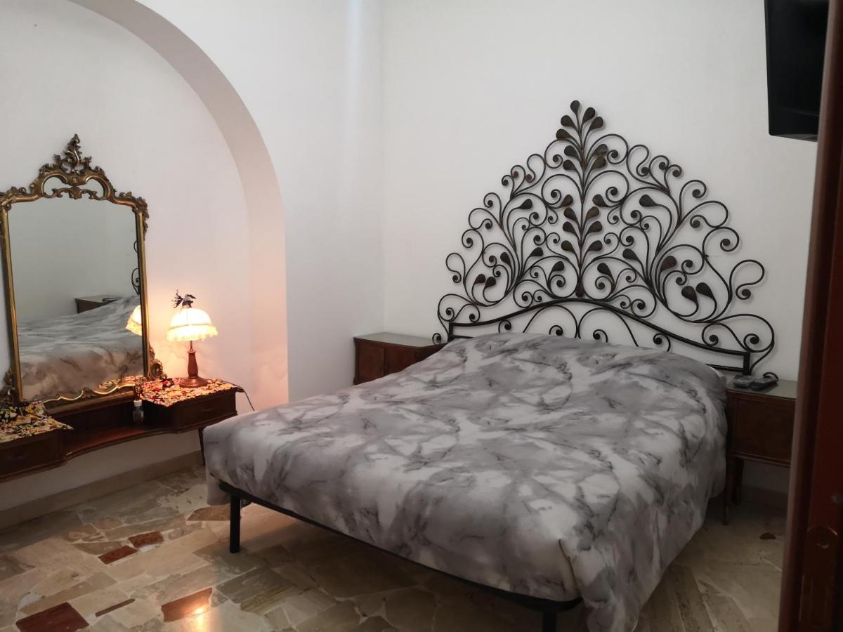 Ape Regina agriturismo 2 Montelarco - Housity