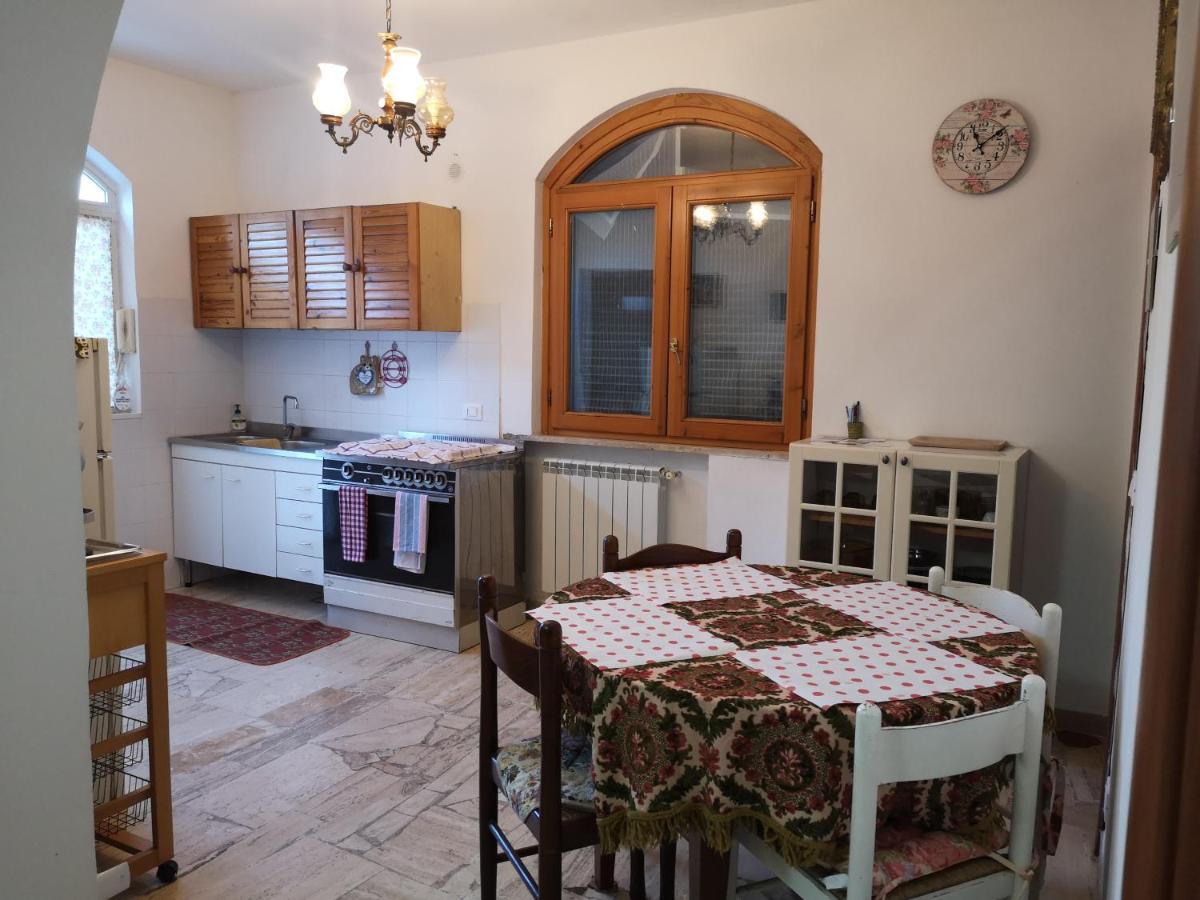Ape Regina agriturismo 2 Montelarco - Housity