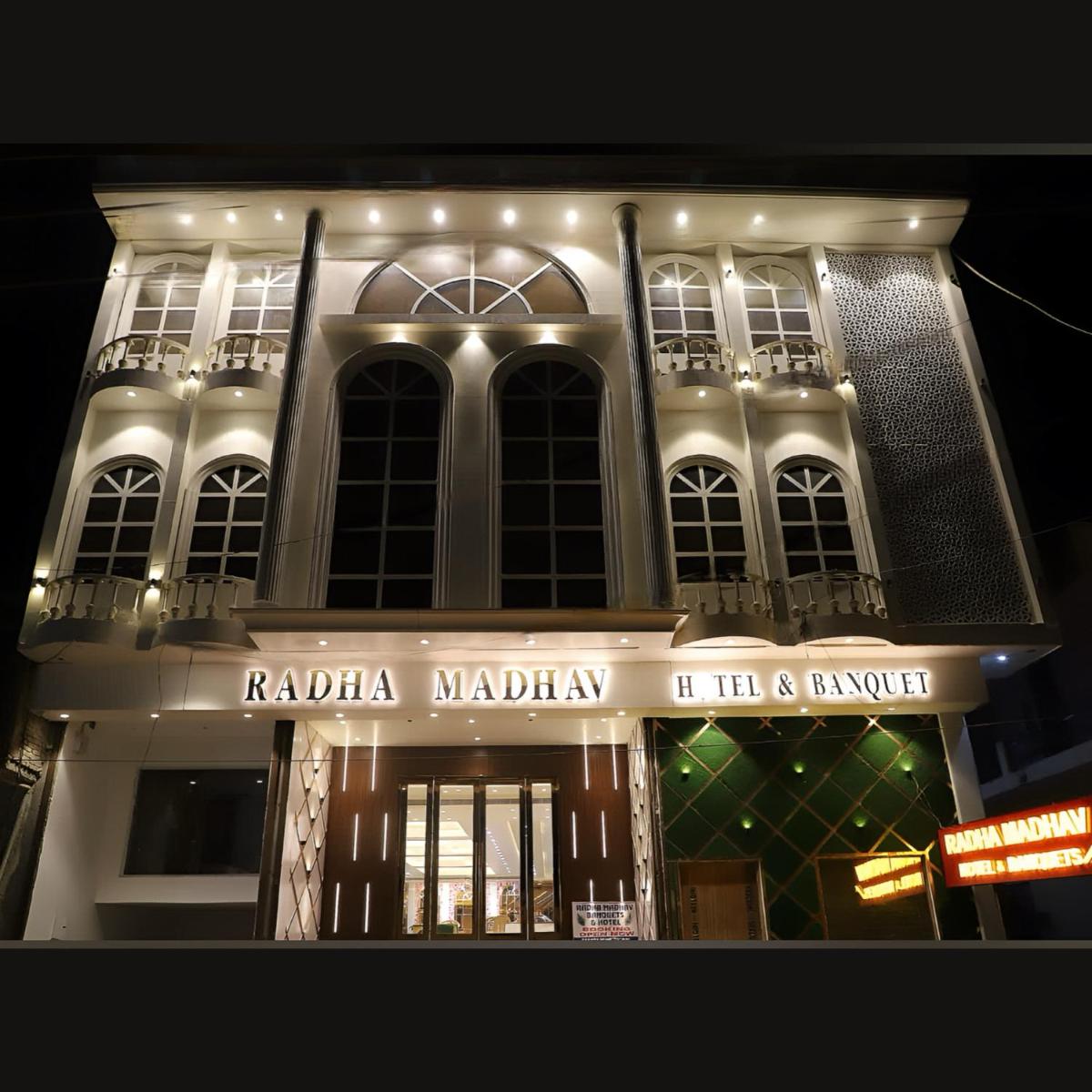 Suitetrails - Radha Madhav Hotel & Banquet