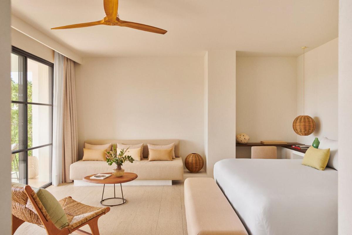 Cama o camas de una habitación en La Zambra Resort Mijas - Marbella - The Unbound Collection by Hyatt