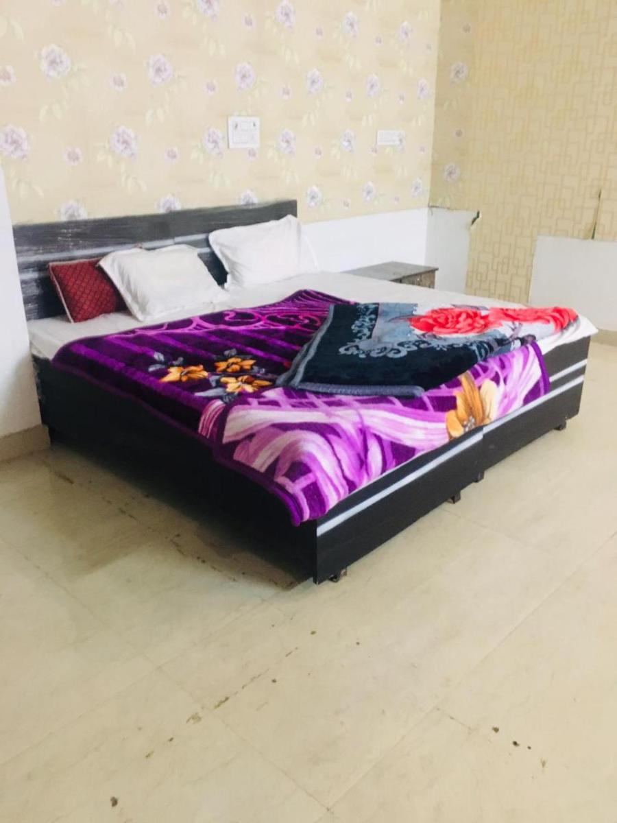 Krishna P G - Housity