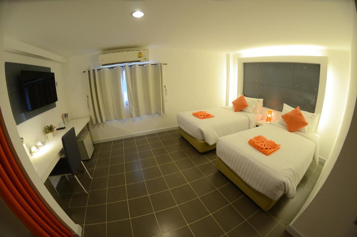The Original Orange Hotel - Hizvo
