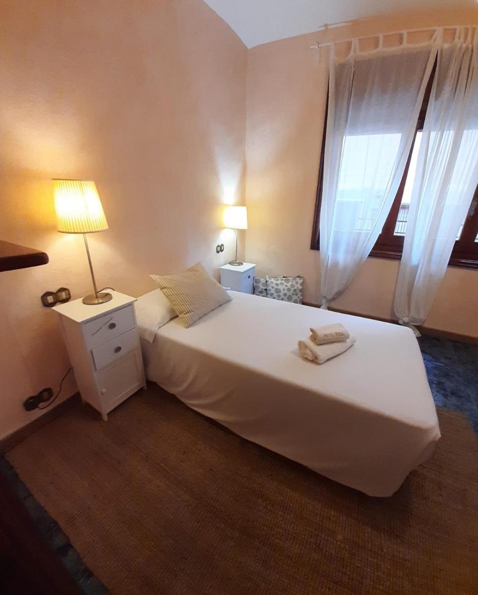 Cama o camas de una habitación en Hotel Rosa & Spa Begur