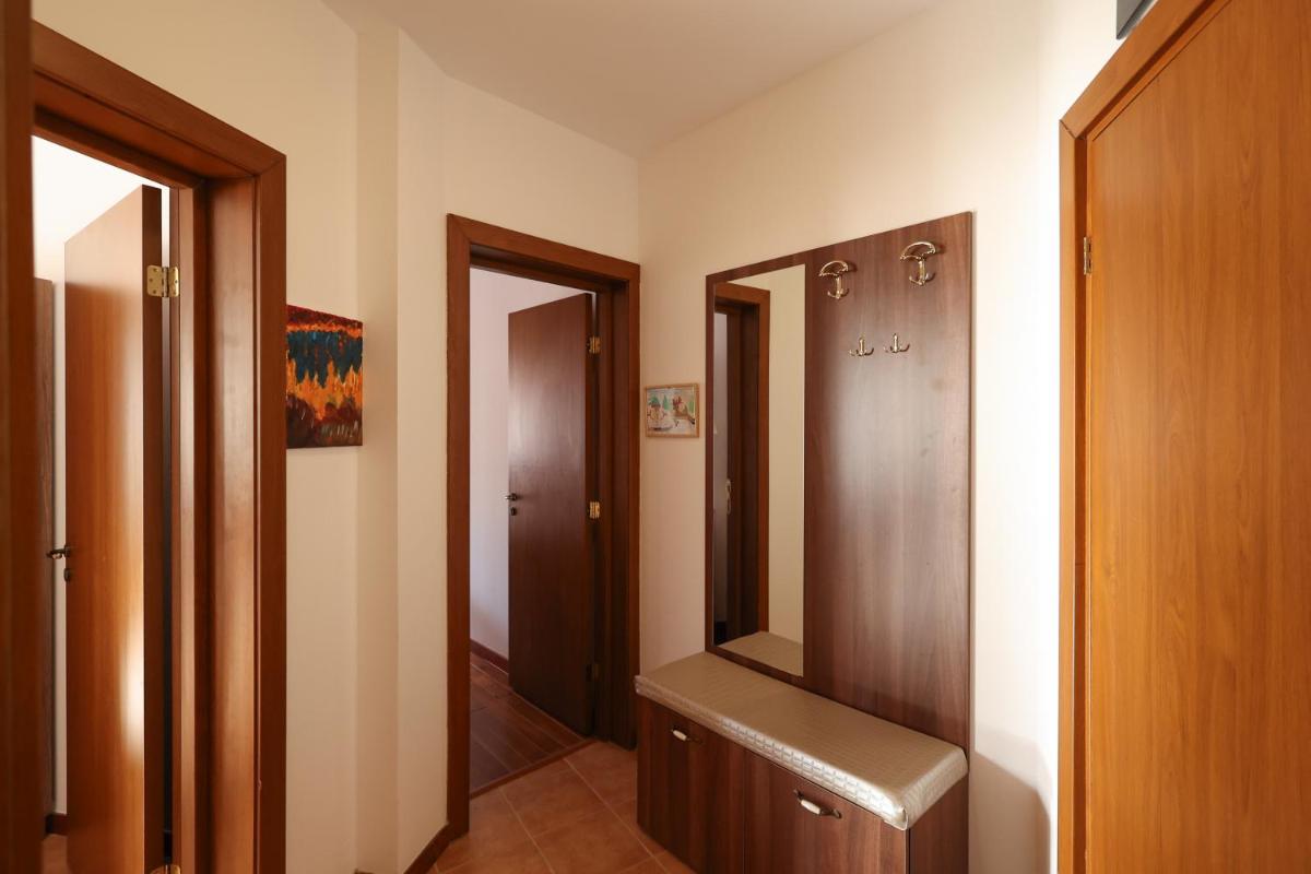 Pirin Golf Mountain View Retreat - Housity