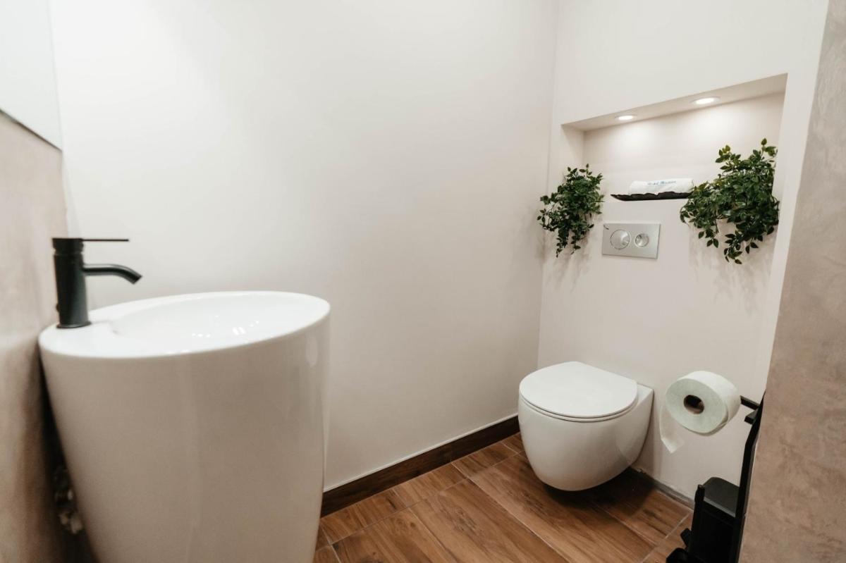 Central Residence - Housity