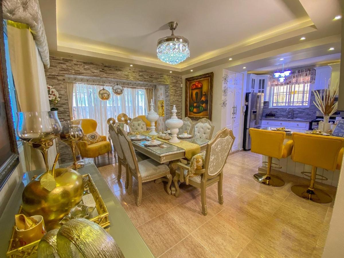 santiago luxury house - Housity