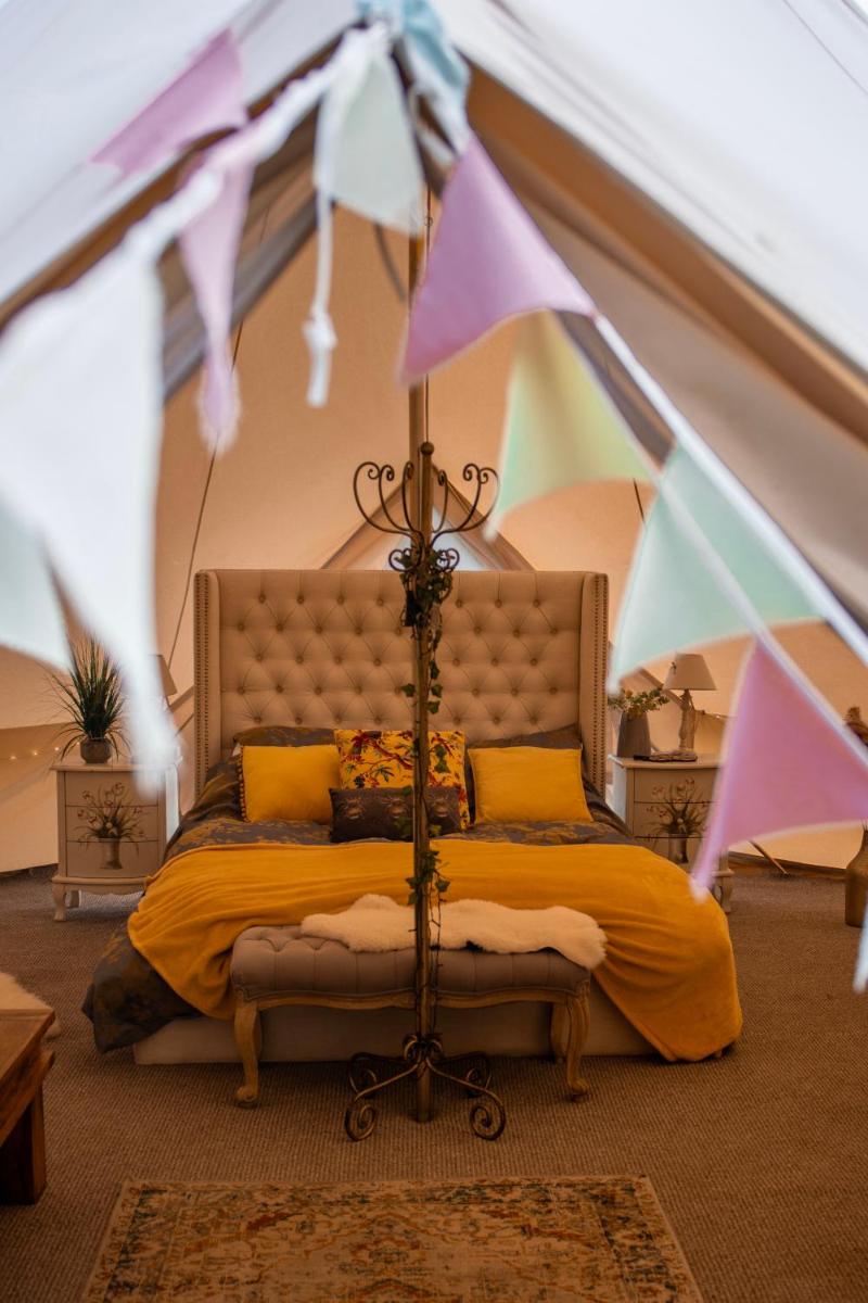 The Follies Glamping - Housity