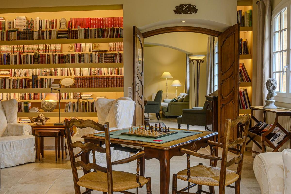 Coin salon dans l'établissement La Bastide du Calalou Hotel & Spa, BW Signature Collection