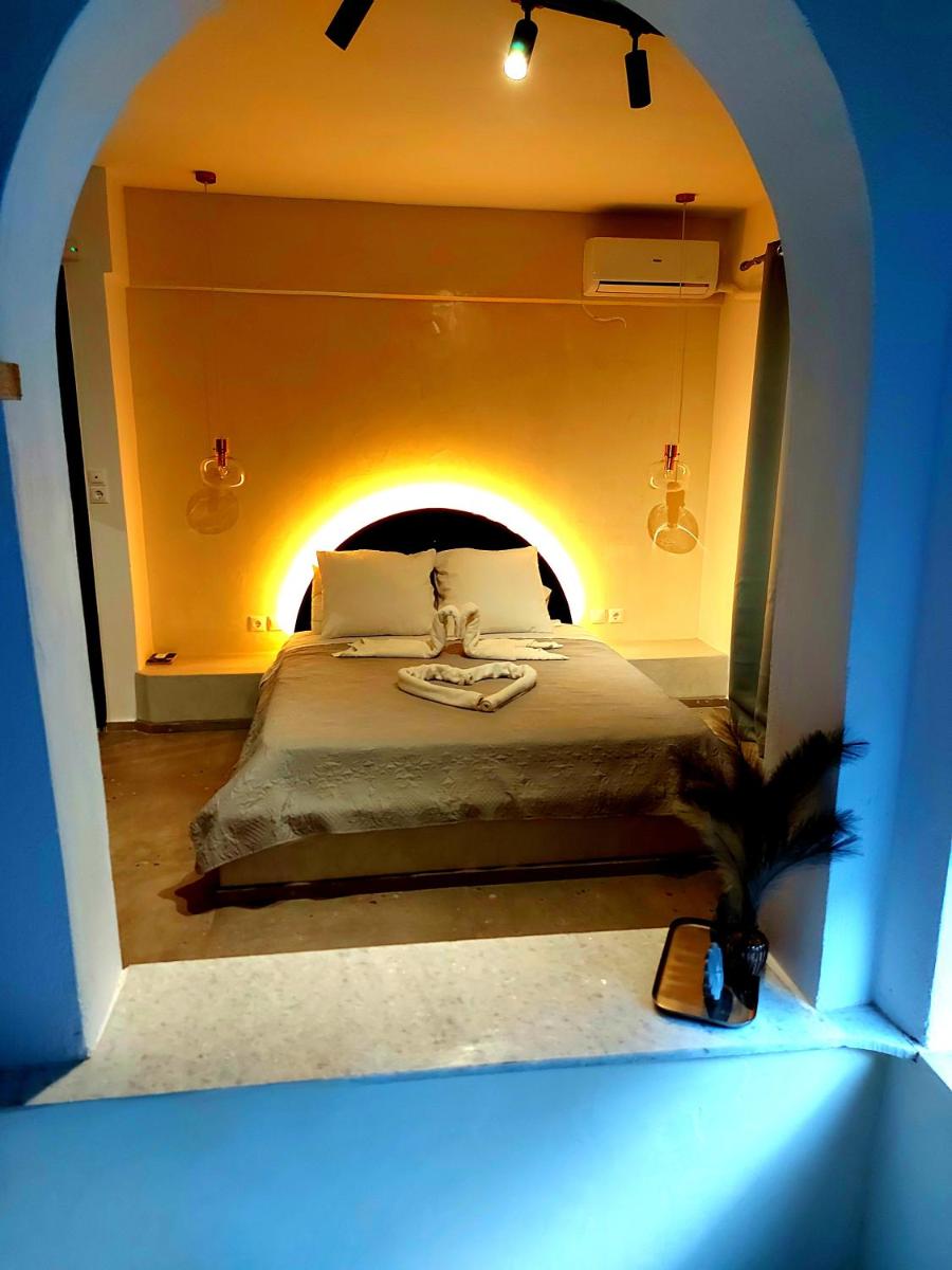 Karlovasi Studios - Housity