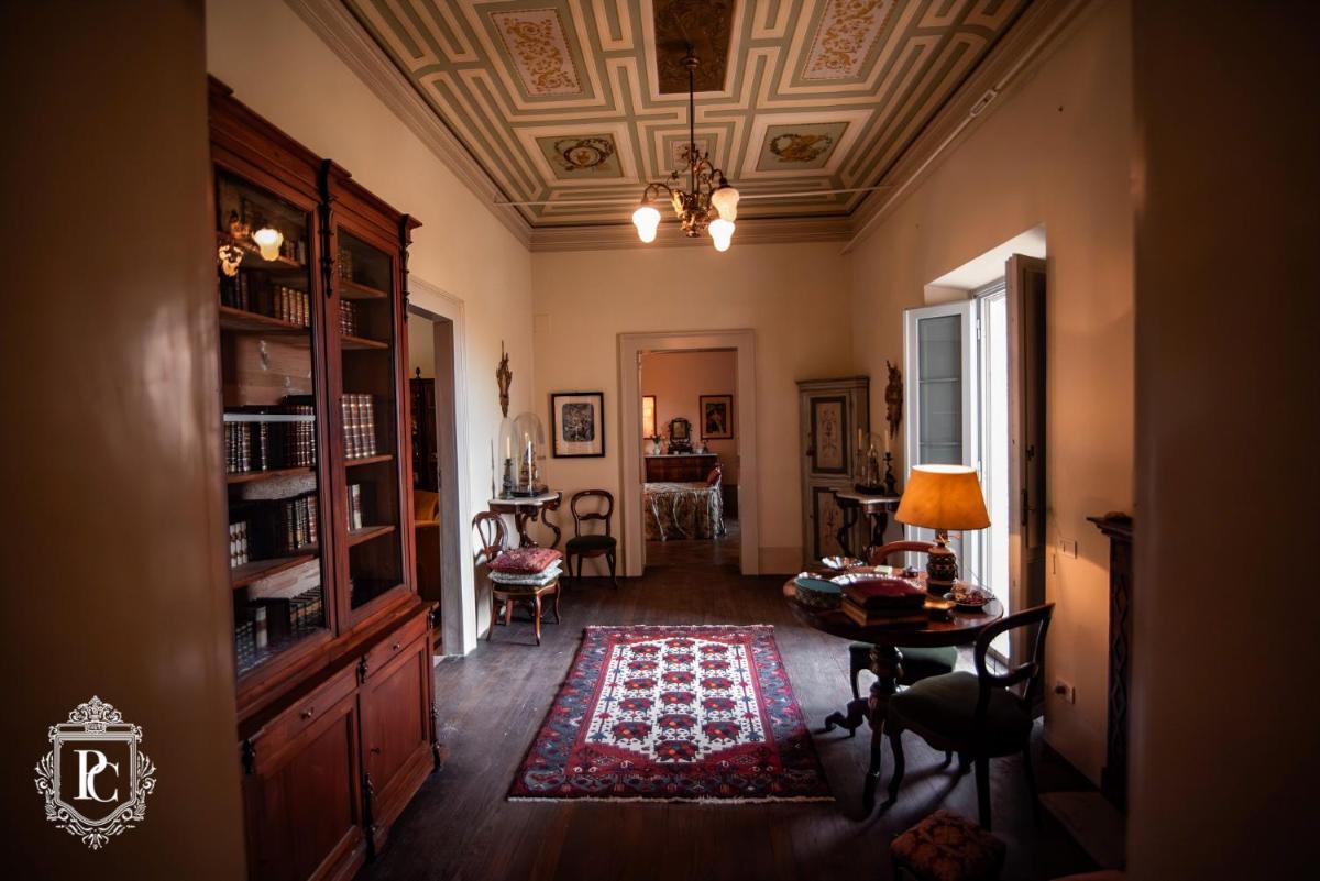 Palazzo Capparucci - Dimora storica - Housity