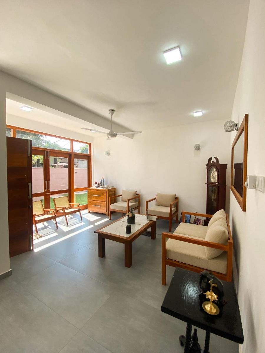 THE DOCTORS VILLA - Housity