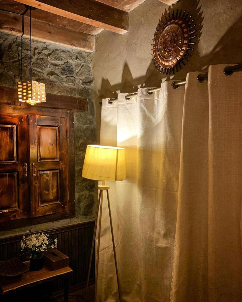 Northern Sapphire Hunza - Housity