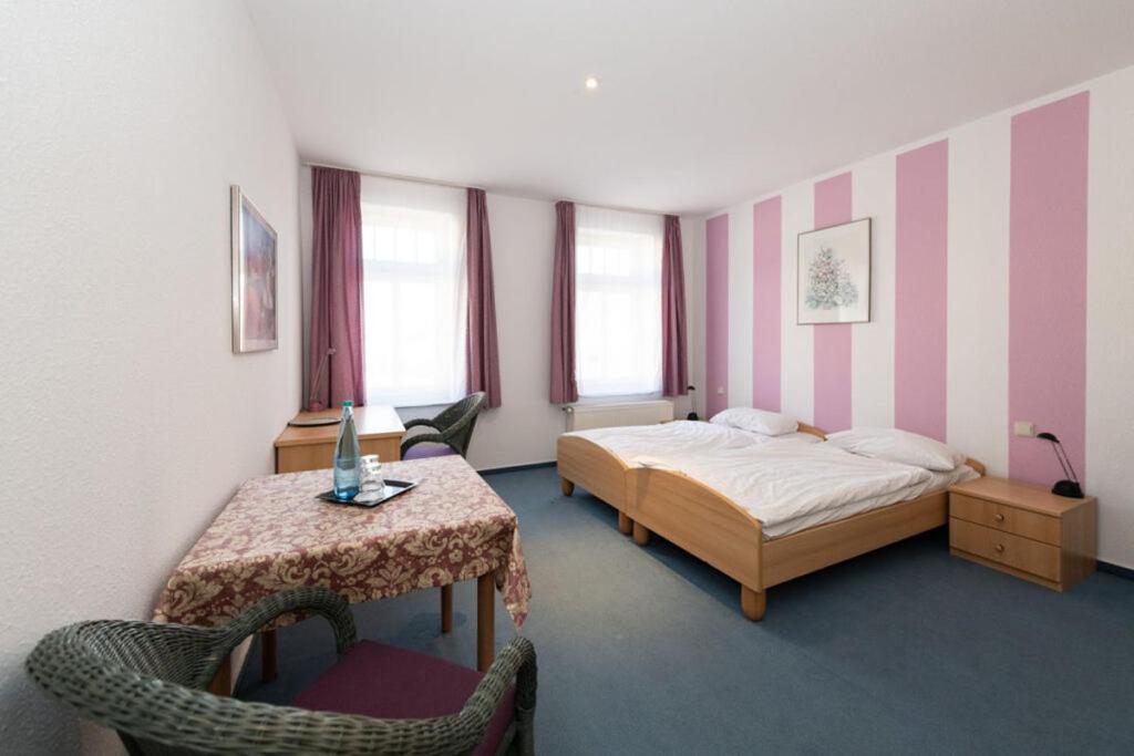 Pension Lützen Monteurunterkunft - Housity
