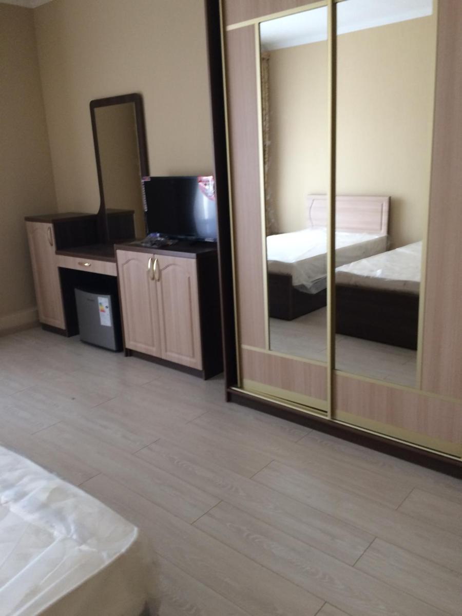 Hotel Nadezhda - Housity