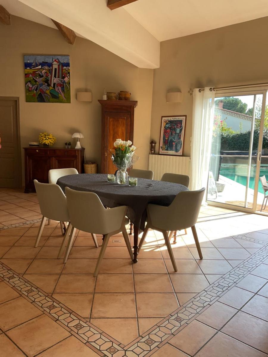 La Villa Des Cigales - Housity